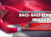 Dukung “Merah-Putihkan” Kota Padang, Perumda AM Turut Bagikan Ratusan Bendera ke Masyarakat