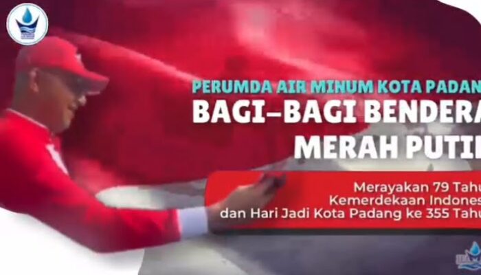 Dukung “Merah-Putihkan” Kota Padang, Perumda AM Turut Bagikan Ratusan Bendera ke Masyarakat