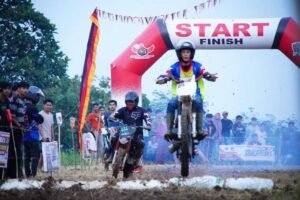 GP Sawah V 2024 Batu Bulek Sukses, Crosser Tertantang Taklukan Sirkuit Lumpur Kantalunya Tanah Datar