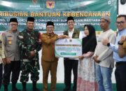 Pemkab Tanah Datar Bagikan Sumbangan Bencana Galodo Rp2,6 Miliar Kepada Warga yang Jadi Korban
