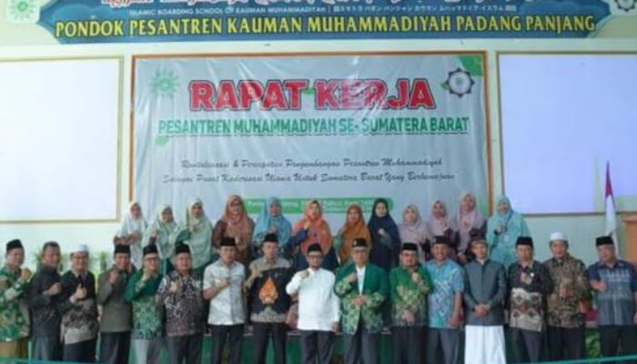 Gelar Raker di Kauman Padang Panjang, Pimpinan Pesantren Muhammadiyah se-Sumbar Perkuat Sinergi Gerakan Kemajuan Bersama