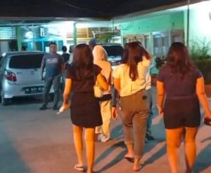 Gegara Tak Punya KTP, Enam Wanita Cantik Ini Diamankan Satpol PP Padang