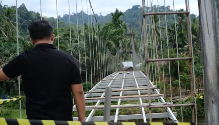 Warga Nagari Lubuk Karak Mohon Bersabar, Perbaikan Jembatan Gantung Batang Sililik Butuh Waktu 1 Bulan Lagi