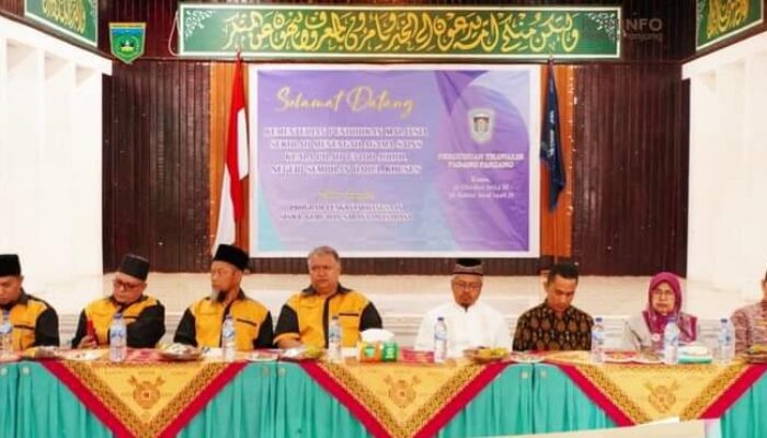 SMA Sains Kuala Pilah Malaysia Kunjungi Perguruan Thawalib Padang Panjang