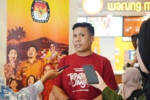 KPU Sumbar Ajak Wartawan, Aparat dan Partai Politik Nonton Bareng Film “Tepatilah Janji”