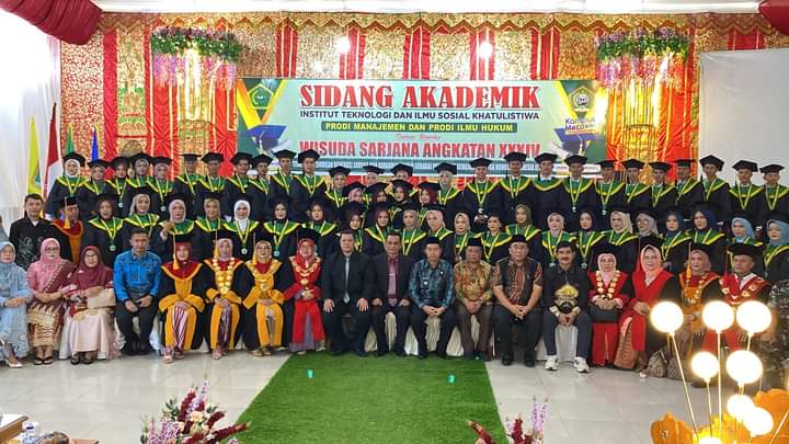 ITS Khatulistiwa Pasaman Barat Wisuda 120 Lulusan Manajemen dan Hukum