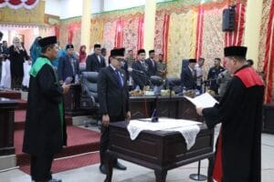 Akhirnya, Yogi Firman Resmi Dilantik Sebagai Wakil Ketua DPRD Kota Pariaman Periode 2024 – 2029