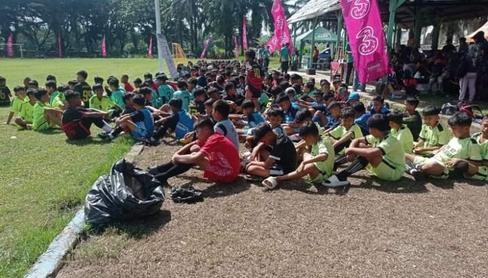 64 Kesebelasan SD/MI se-Kota Padang Berlaga di Turnamen KKG PJOK Padang Utara Cup II
