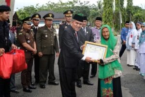 Peringatan Hari Pahlawan dan HKN 2024: Ini Pesan Menyentuh Bupati kepada Masyarakat Dharmasraya