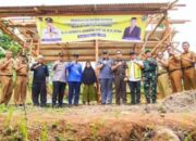 Program CSR Perumda AM Kota Padang Kembali Bangun Rumah Layak Huni untuk Warga Kurang Mampu