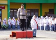 Pembina Upacara di Pesantren Kauman, Ini Pesan Inspiratif Kapolres Padang Panjang untuk Para Santri