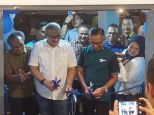 Hadir di Pusat Kota Padang, Partee Resto Sajikan Cafe dan Permainan Golf 