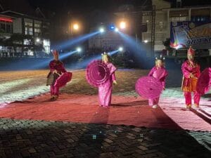 Tari Payung oleh Anak-anak Down Syndrome Meriahkan HUT Korpri ke-53 di Padang