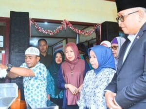 Minyak Kelapa Prebiotik Karya FMIPA Unand Bantu Tingkatkan Gizi Anak Stunting di Padang