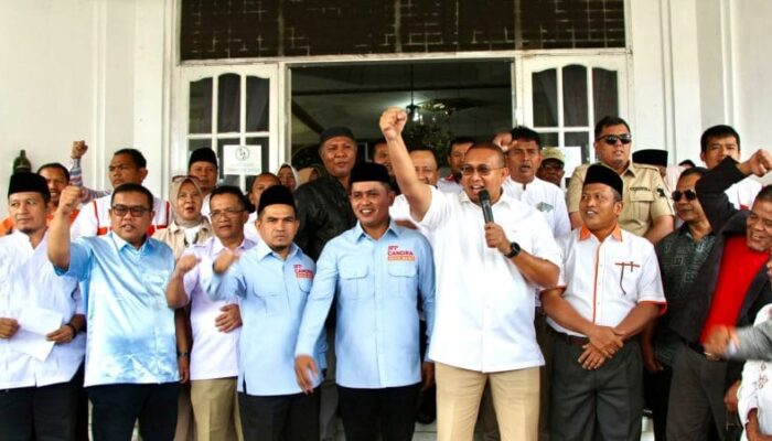 Pilkada Kabupaten Solok: Raih Suara Terbanyak, Jon Firman Pandu-Candra Lantunkan Salawat Nabi