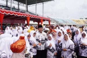 Hari Guru di Ujung Masa Jabatan Bupati Dharmasraya Penuh Haru, Sutan Riska: Guru, Jangan Pernah Lelah Mengajar Kami!
