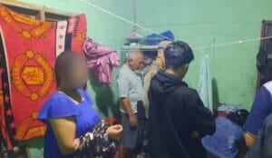 Meresahkan! Warga Bersama Pol PP Padang Gerebek Pasangan Mesum dan Panti Pijat Plus