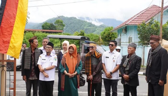 Tim Penilai Provinsi Kagum dengan Program Pemangku Adat Masuk Sekolah di Nagari Lareh Nan Panjang