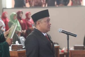 Sah! Jemi Hendra Resmi Jabat Ketua DPRD Kabupaten Dharmasraya 2024-2029