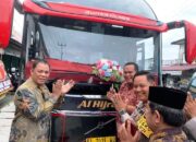 Syukuran Lounching 12 Unit Bus Baru Tronton Volvo, PO Al Hijrah Umrohkan 4 Penumpangnya