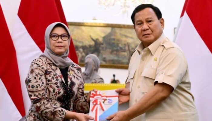 Ada Beberapa Temuan Pengecualian, BPK Serahkan Hasil Pemeriksaan Keuangan Negara ke Presiden Prabowo