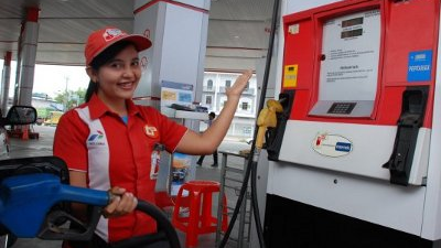 Pertamina Resmi Turunkan Harga BBM, Cek Harga Terbaru Berikut!