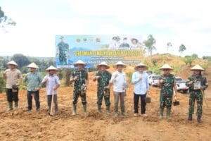 Korem 032/Wirabraja Buka Lahan Padi Gogo di Aek Nabirong Pasaman Barat