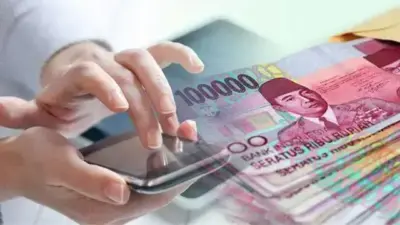 Ngeri! Ternyata Banyak Warga Mengadu Nasib ke Pinjol Jelang Lebaran, Nilai Pinjaman Fantantis Capai Rp80,07 T