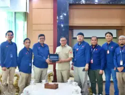 Gandeng Telkomsel, Walikota Ramlan Nurmatias Jadikan Bukittinggi Kota Serba Digital