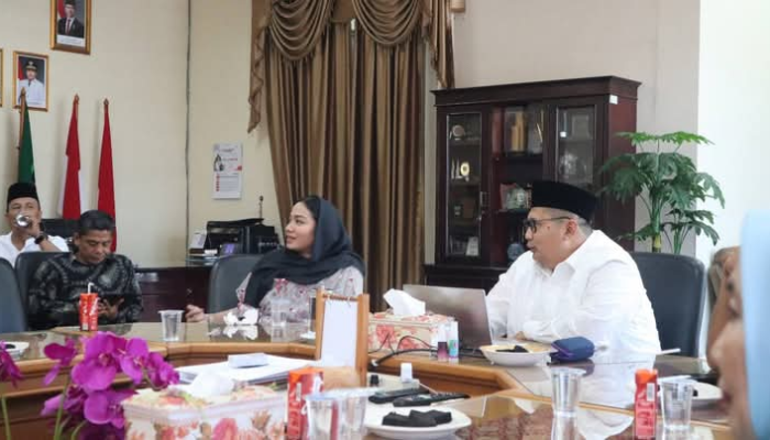 Temui Kepala Bappeda Sumbar, Bupati Annisa Heran Dharmasraya Tak Masuk RPJMN