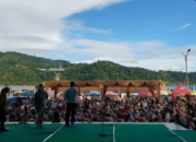 H+3 Lebaran, Warga Mulai Menyemut Kunjungi Pantai Carocok Painan