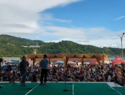 H+3 Lebaran, Warga Mulai Menyemut Kunjungi Pantai Carocok Painan