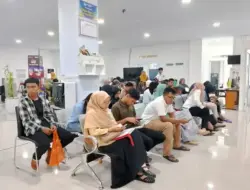 Mal Pelayanan Publik Kota Padang Langsung Dipadati Pengunjung di Hari Pertama Kerja
