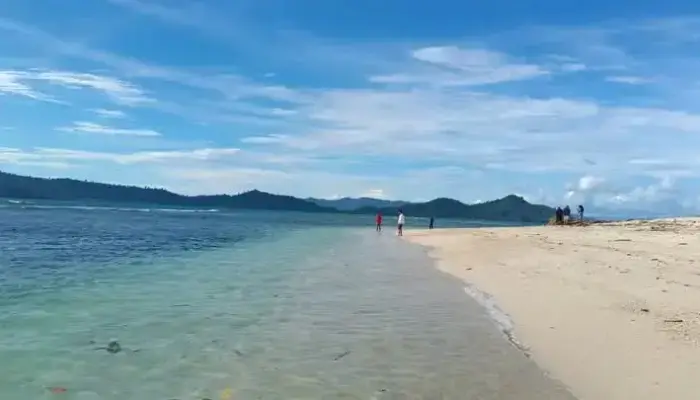 Ternyata Pasaman Barat Punya Destinasi Wisata Pulau yang Sangat Indah! Pantai Bersih, Airnya Jernih