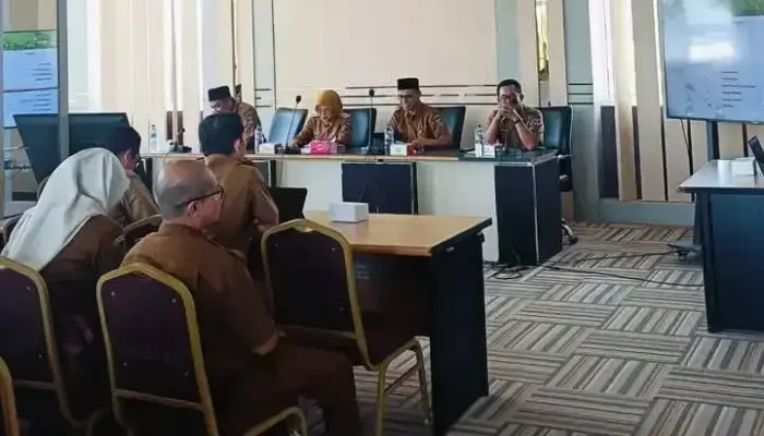 Wabup Leli Arni Singgung Pengentasan Kemiskinan Ekstrem di Rakor Walinagari Dharmasraya