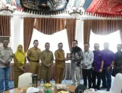 Pegadaian Wilayah II Serahkan Material Bangunan Senilai Rp86 Juta untuk Pemulihan Pasca Galodo Tanah Datar
