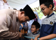 5.000 Bingkisan Idul Fitri Dibagikan ke Warga saat Open House di Istana Negara