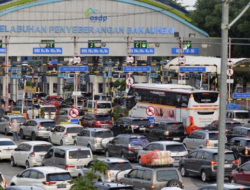 Puncak Arus Balik, Antrean Kendaraan Capai 3,5 Km di Pelabuhan Bakauheni