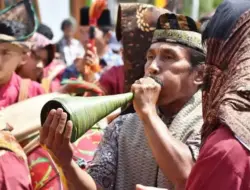 808 Puput Batang Padi Khas Minang Siap Pecahkan Rekor MURI di Bhinneka Festival Sumbar Tageh 2025