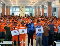 Pemko Padang Umrah-kan 3 Petugas Kebersihan dari DLH dan Dinas PUPR