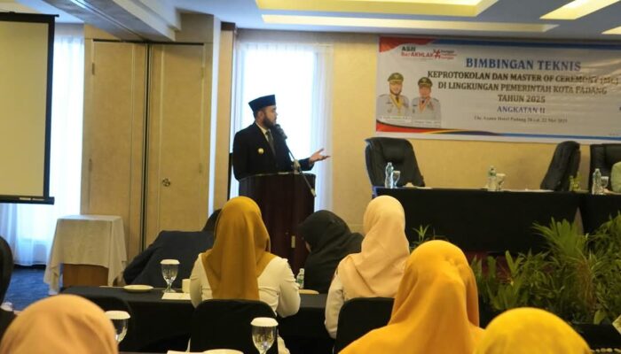 BKPSDM Padang Siapkan ASN Protokoler dan MC Unggul di Setiap OPD