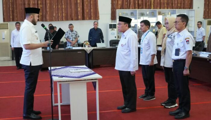 Dipimpin Maigus Nasir, Pemko Padang Bentuk Tim Penanggulangan Kemiskinan