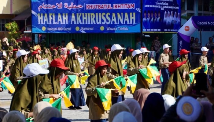 Takjub dengan Prestasi Ponpes Kauman, Wawako Padang Panjang: Inilah Pendidikan yang Kita Butuhkan!