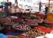Harga Bawang Merah Mulai Turun di Pasar Rakyat Padang Panjang