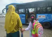 Kado Spesial Hardiknas, Tarif Trans Padang Cukup 2 Rupiah Bagi Pelajar