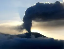 Gunung Marapi Kembali Erupsi, Ini Imbauan Bupati Tanah Datar!