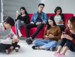 Gawat! Anak Muda Indonesia Terlena Pinjol, Tak Sadar Bahaya Mengancam