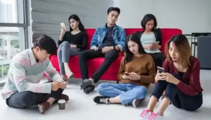 Gawat! Anak Muda Indonesia Terlena Pinjol, Tak Sadar Bahaya Mengancam