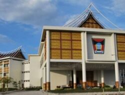 Shalat Idul Addha di Lapangan Apeksi Balaikota Padang Jumat 6 Juni, H. Salmadanis Jadi Khatib