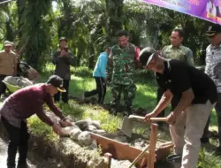 Nagari Mahakarya Bangun Jalan Usaha Tani  Kampung Talang – Kapar di Pasaman Barat